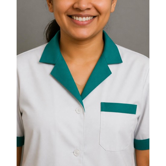 Hangerage White Staff Apron | Unisex_3-Pocket Apron | Half Sleeves | V Neck | style with Green collar | Comfortable | Durable | Uniform for Medical Professionals (Staff & Nursing)